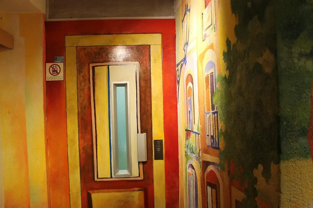 Apartaments Ciutat Vella Barcelona Spain
