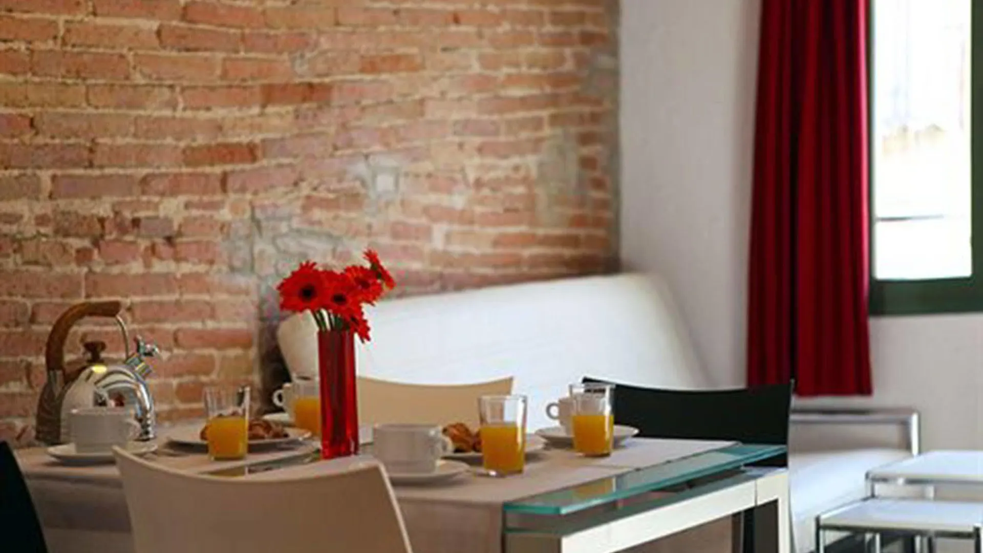 Apartment Apartaments Ciutat Vella Barcelona