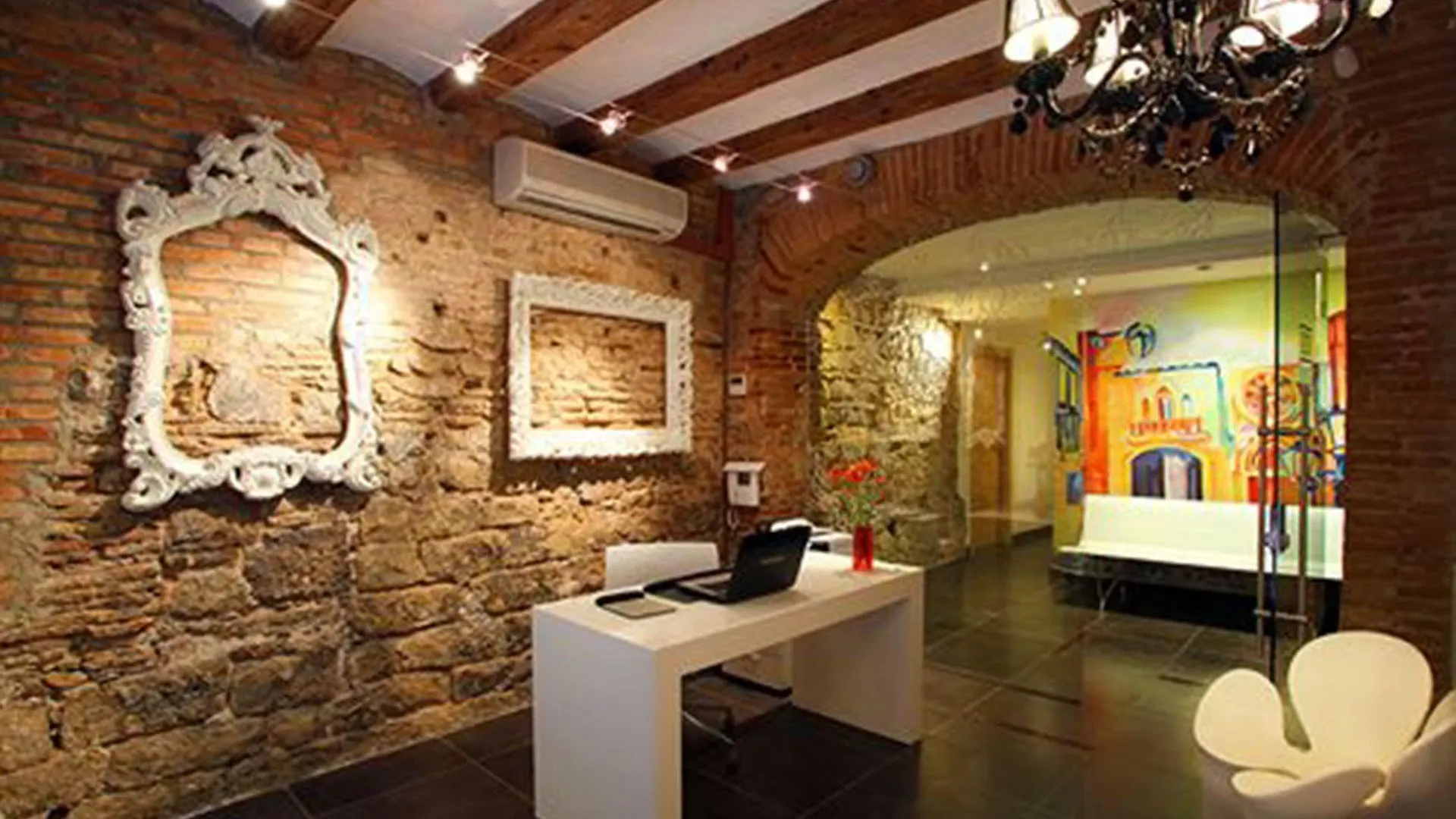 Apartment Apartaments Ciutat Vella Barcelona