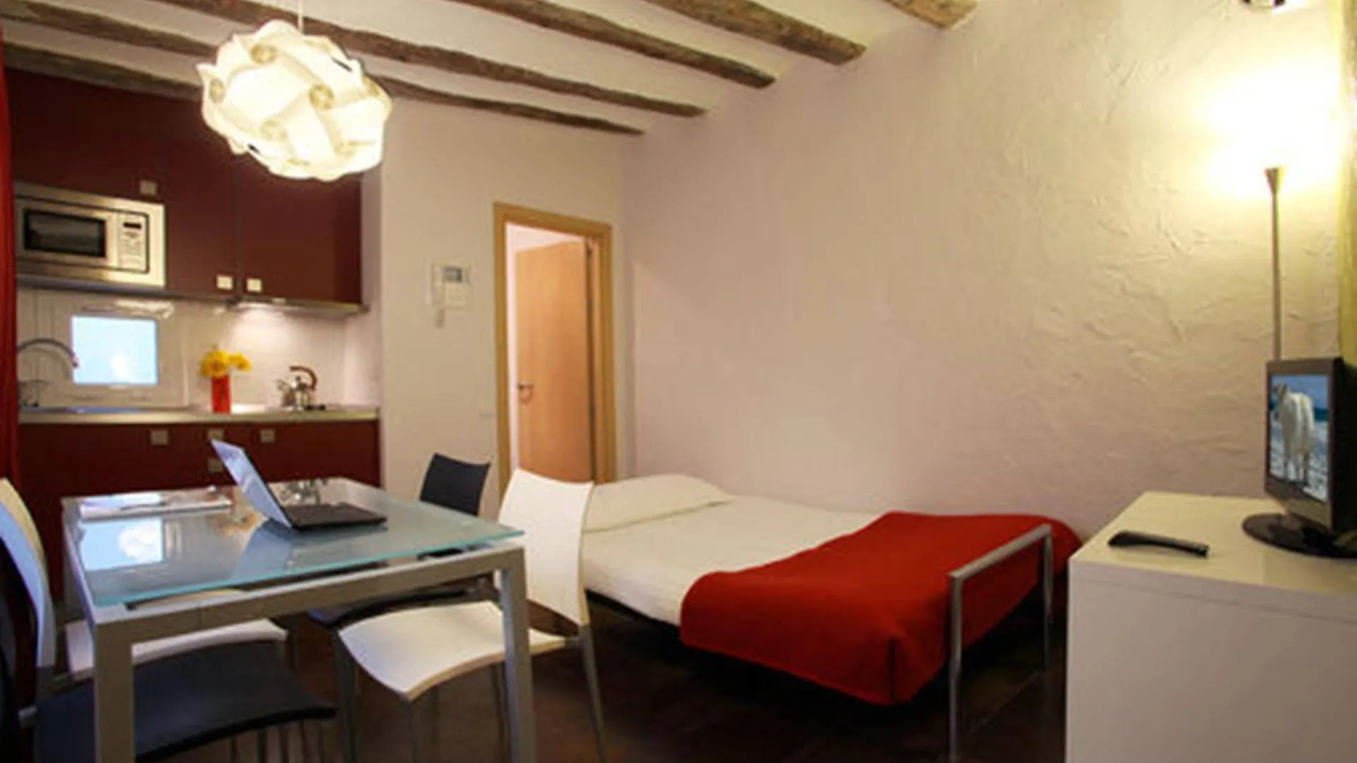 Apartaments Ciutat Vella Barcelona 0*,